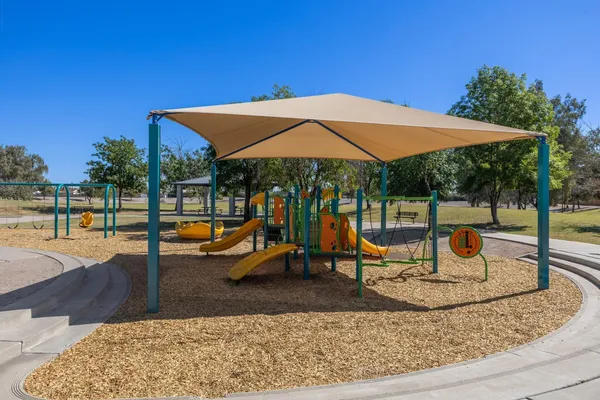 $1,900 | 7042 West Mercer Lane, Peoria, AZ 85345