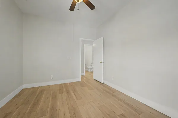 $1,900 | 7042 West Mercer Lane, Peoria, AZ 85345
