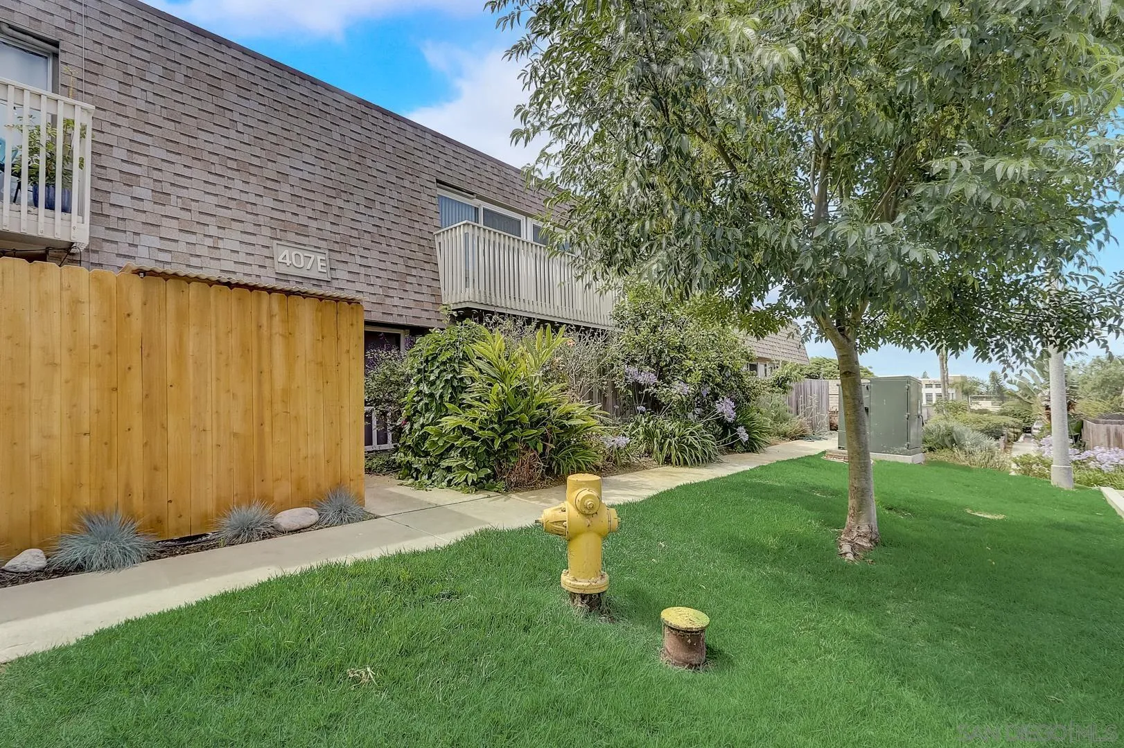 407 Requeza Street, Unit E11 Encinitas, CA 92024 - Photo 16 of 19 Gallery Image 16