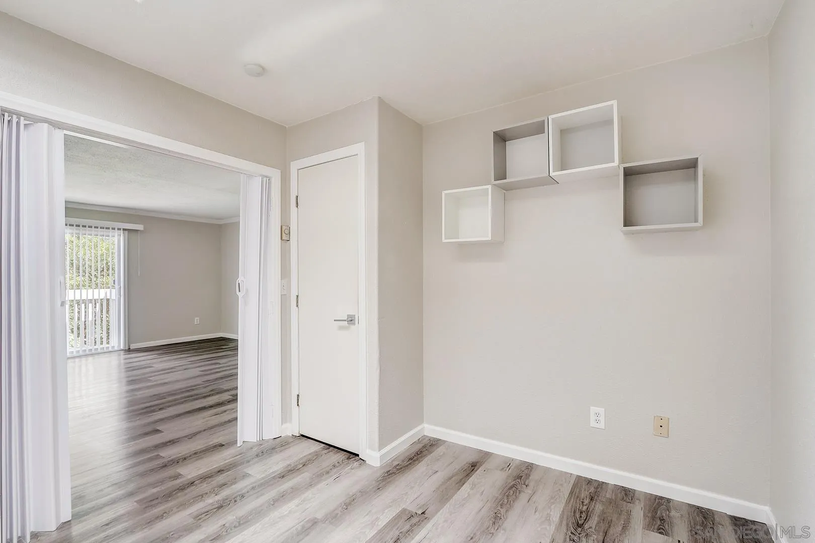 407 Requeza Street, Unit E11 Encinitas, CA 92024 - Photo 7 of 19 Gallery Image 7