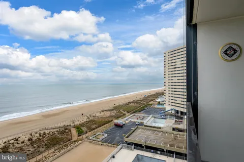 $299,900 | 10900 Coastal Highway, Unit 910, Ocean City, MD 21842