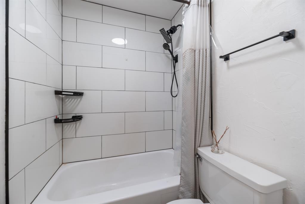 8069 Meadow Road, Unit 216 Dallas, TX 75231 - Photo 17 of 27