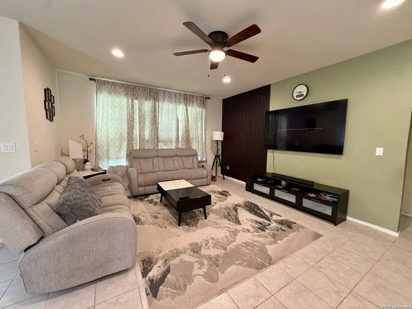 $3,000 | 12254 Black Hat, San Antonio, TX 78254