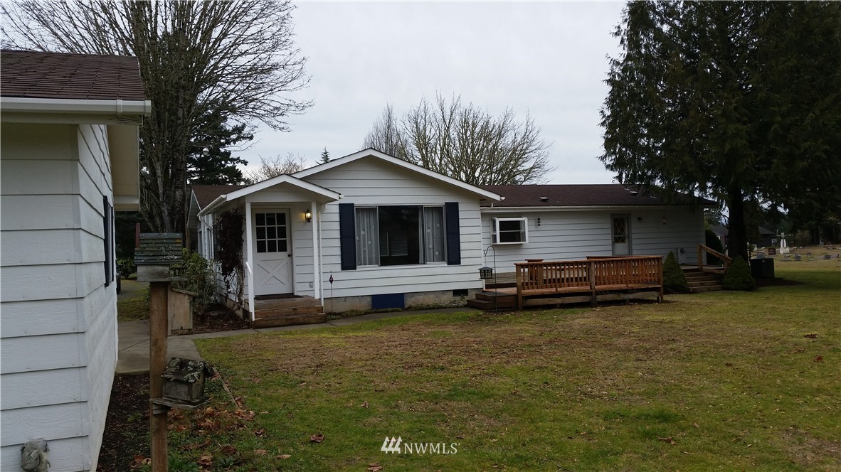 555 Cemetery Road Winlock, WA 98596 - Photo 2 of 15