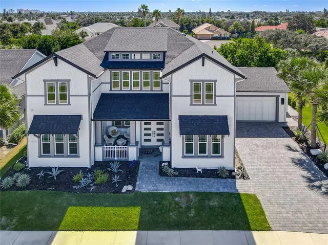 a view of a yard in front of a house