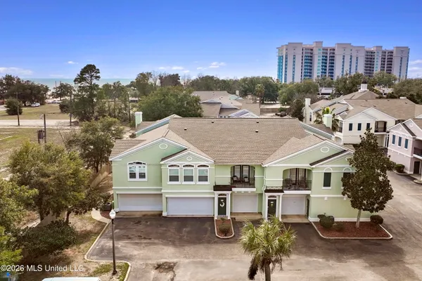 $305,000 | 2252 Beach Drive, Unit 505, Gulfport, MS 39507