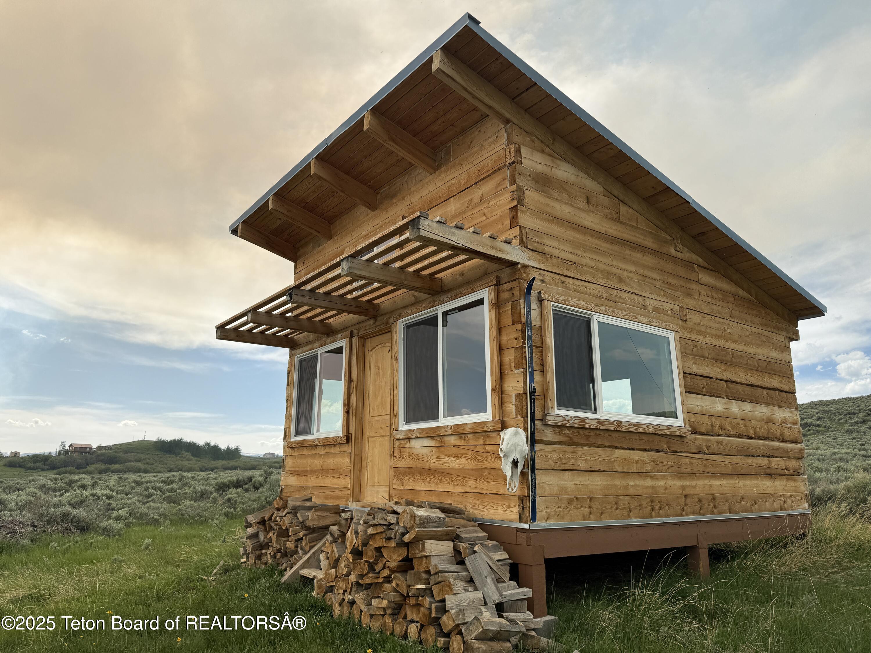 12 Beaver Ridge Road Daniel, WY 83115 - Photo 4 of 30 Horse Creek Cabin