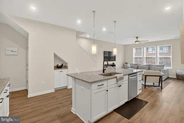 $3,200 | 9427 James MacGowan Lane, Unit 443, Owings Mills, MD 21117