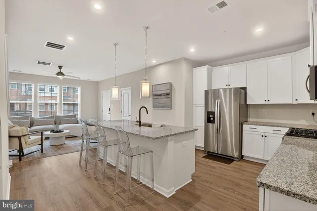 $3,200 | 9427 James MacGowan Lane, Unit 443, Owings Mills, MD 21117