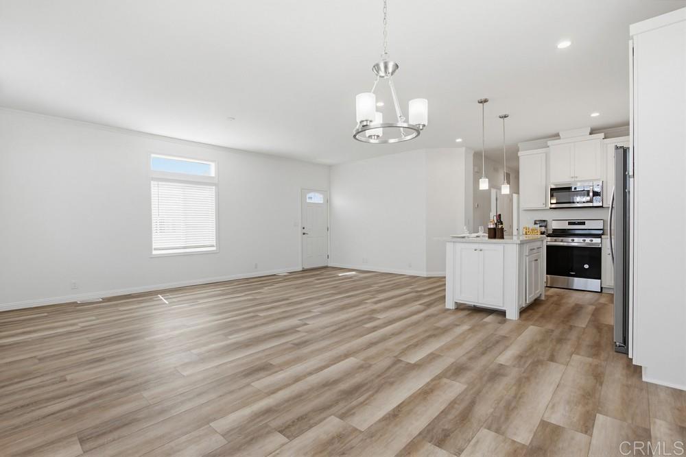 42 Havenview Lane Oceanside, CA 92056 - Photo 8 of 39