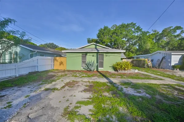 $1,595 | 15616 Avalon Avenue, Unit 1, Clearwater, FL 33760