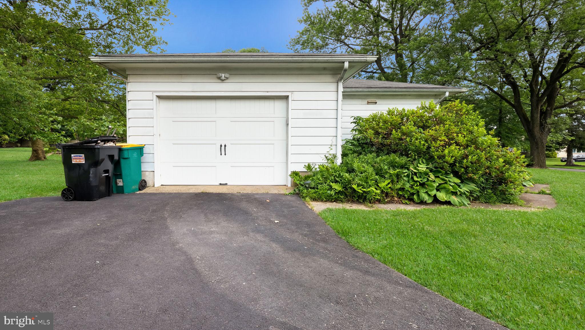 736 Towerview Drive Newtown, PA 18940 - Photo 15 of 19 side entry garage