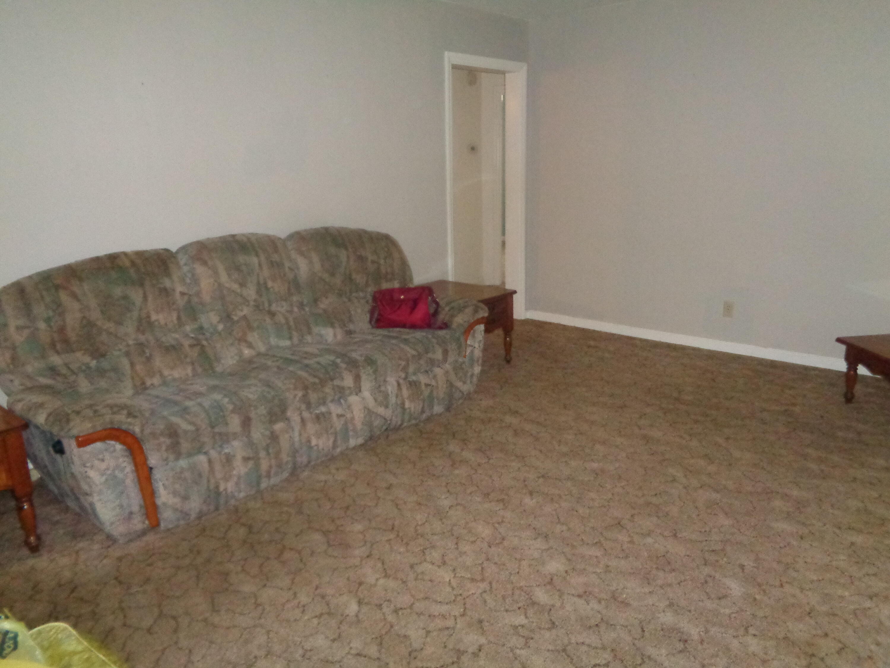 4319 Oliver Road Northeast Roanoke, VA 24012 - Photo 9 of 10 living room
