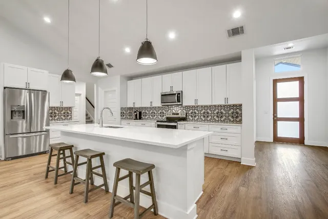 $615,000 | 6509 Shady Lane, Lago Vista, TX 78645