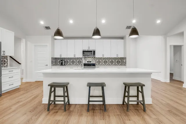 $615,000 | 6509 Shady Lane, Lago Vista, TX 78645