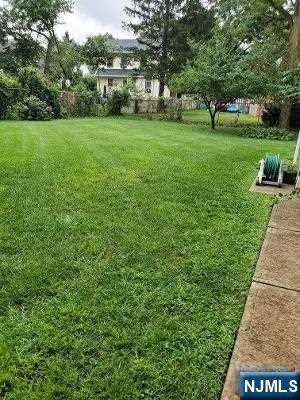 24 Washington Place, Unit 2 Teaneck, NJ 07666 - Photo 3 of 12