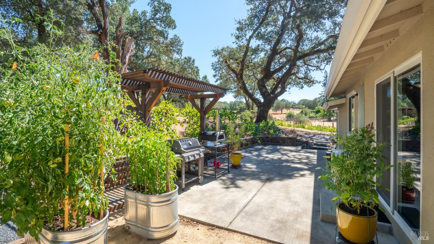 1240 Alexander Valley Road Healdsburg, CA 95448 - Photo 13 of 25 Gallery Image 13