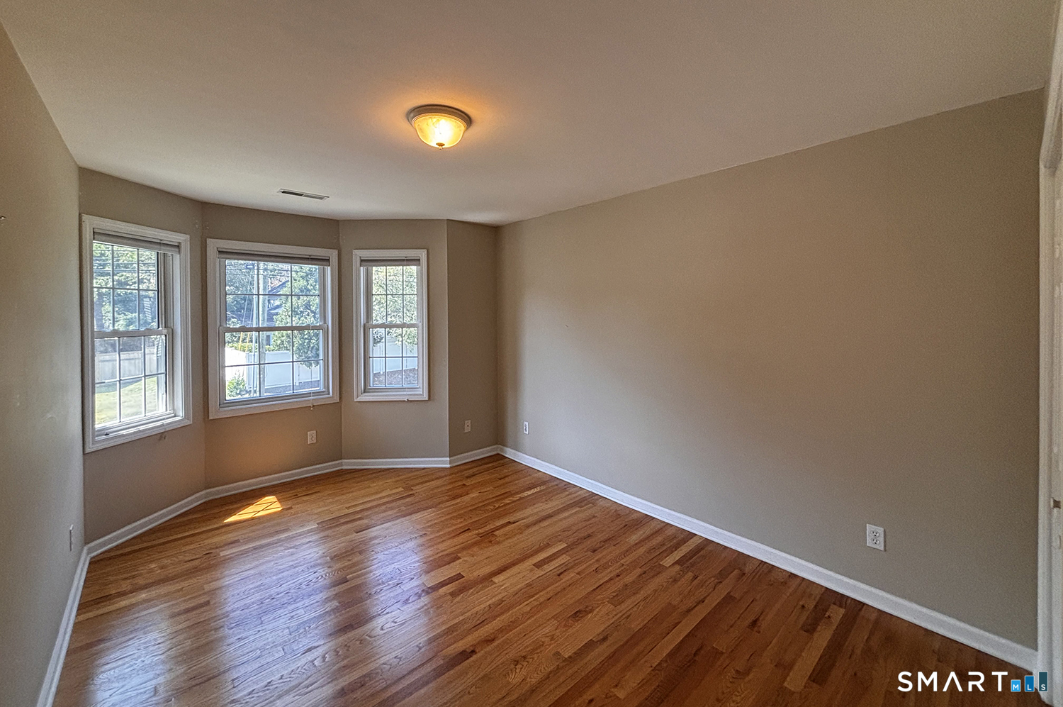 405 South Pine Creek Road Fairfield, CT 06824 - Photo 17 of 22