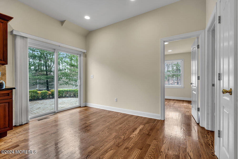 103 Obre Road Colts Neck, NJ 07722 - Photo 24 of 64 21_Eat In Area