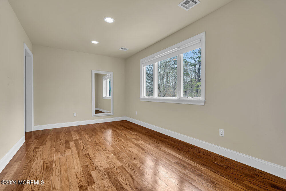 103 Obre Road Colts Neck, NJ 07722 - Photo 37 of 64 34_Sitting Room