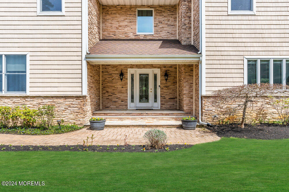 103 Obre Road Colts Neck, NJ 07722 - Photo 4 of 64 4_Front Entrance