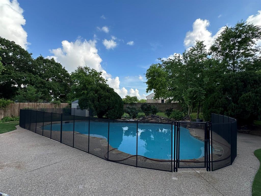 927 South Riverside Drive Grapevine, TX 76051 - Photo 14 of 17