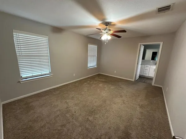 $3,350 | 927 South Riverside Drive, Grapevine, TX 76051