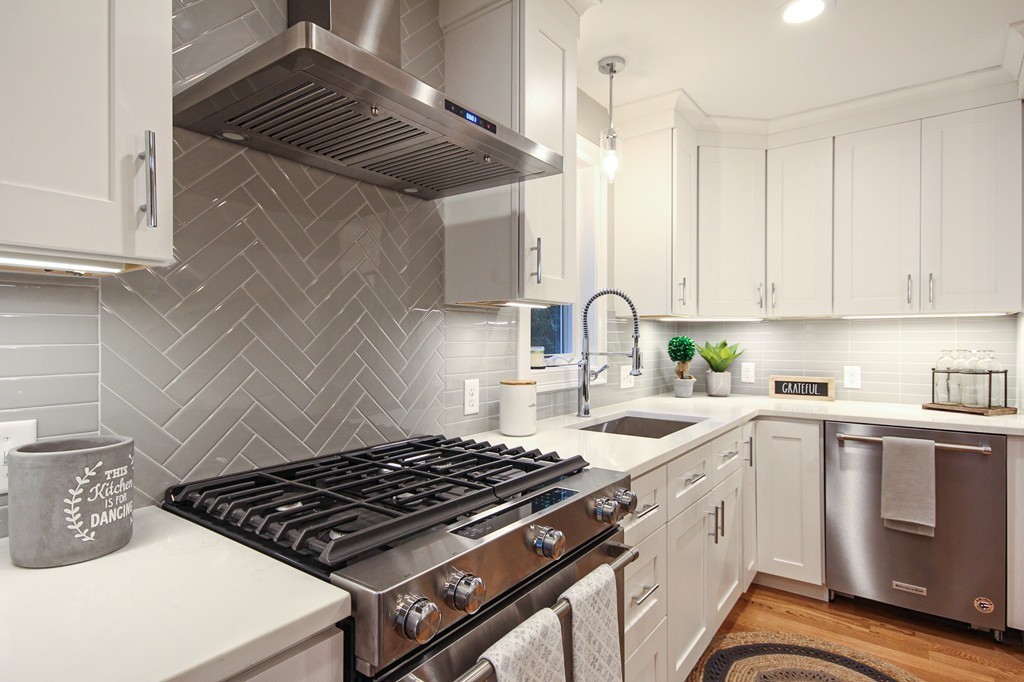 19 Traverse Street, Unit 3 Woburn, MA 01801 - Photo 11 of 41