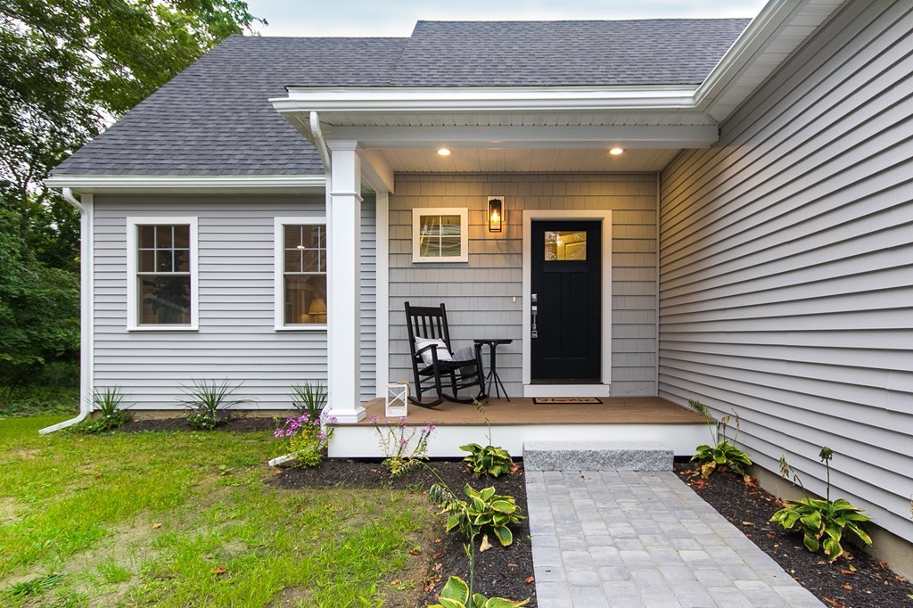 19 Traverse Street, Unit 3 Woburn, MA 01801 - Photo 3 of 41