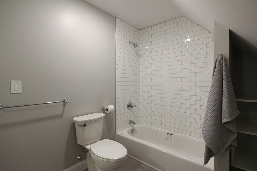 19 Traverse Street, Unit 3 Woburn, MA 01801 - Photo 34 of 41