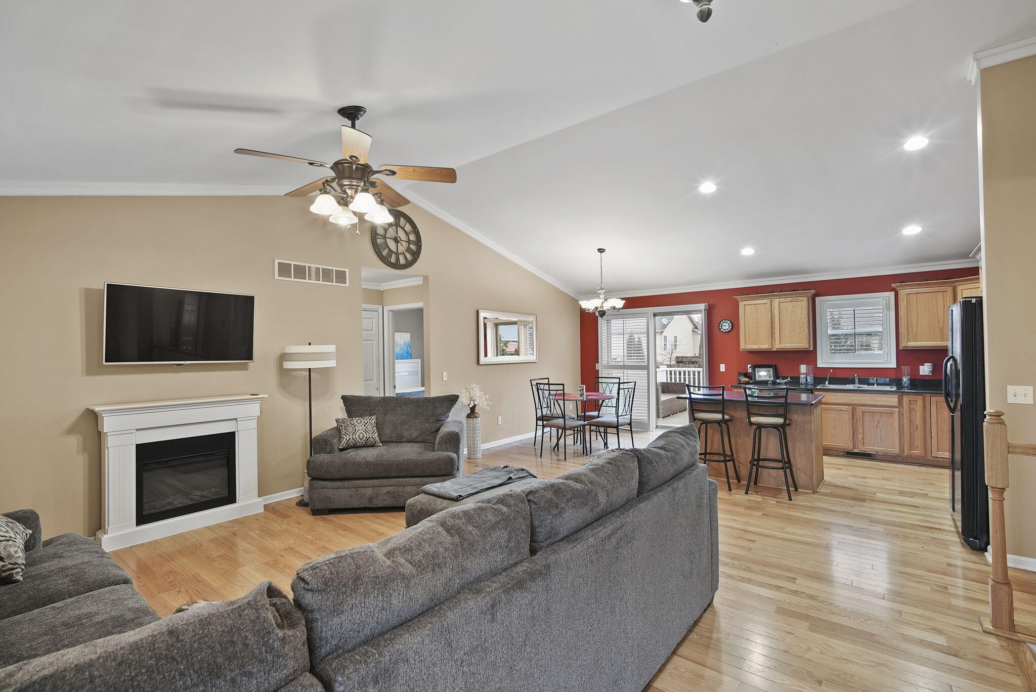1317 Catsyl Road Jackson, MI 49203 - Photo 5 of 33 7-web-or-mls-DSC02997