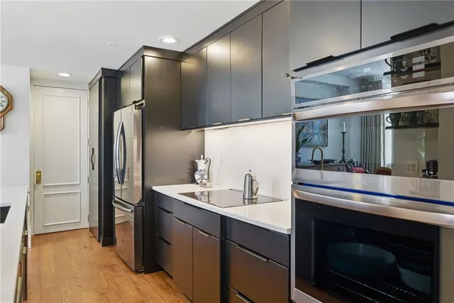 $799,900 | 306 Fourth Avenue, Unit 2101, Pittsburgh, PA 15222