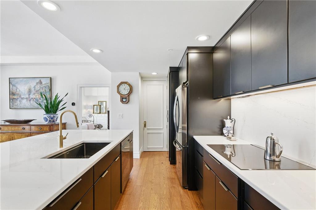 306 Fourth Avenue, Unit 2101 Pittsburgh, PA 15222 - Photo 19 of 50