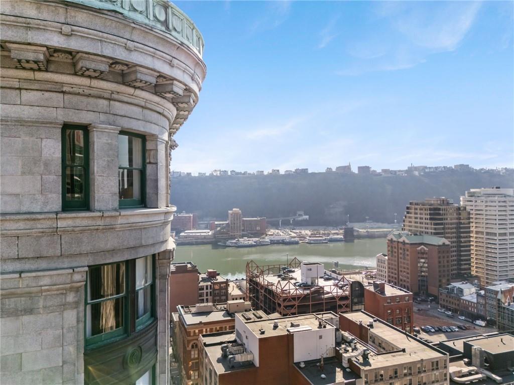 306 Fourth Avenue, Unit 2101 Pittsburgh, PA 15222 - Photo 2 of 50