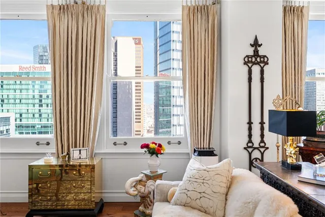 $799,900 | 306 Fourth Avenue, Unit 2101, Pittsburgh, PA 15222