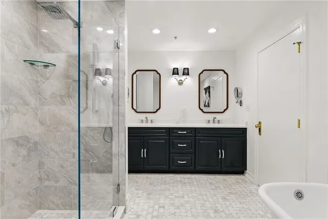 $799,900 | 306 Fourth Avenue, Unit 2101, Pittsburgh, PA 15222