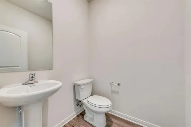 $2,095 | 912 Mallorie Lane, Ferris, TX 75125