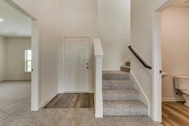 $2,095 | 912 Mallorie Lane, Ferris, TX 75125