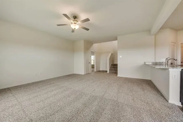 $2,095 | 912 Mallorie Lane, Ferris, TX 75125