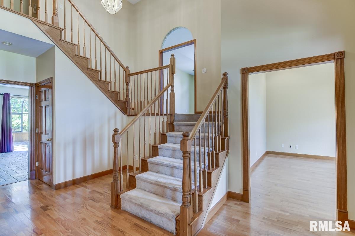 2517 Dickens Drive Springfield, IL 62711 - Photo 3 of 46 Gallery Image 3
