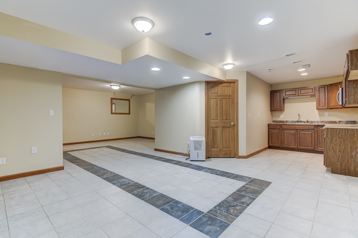 2517 Dickens Drive Springfield, IL 62711 - Photo 37 of 46 Gallery Image 37
