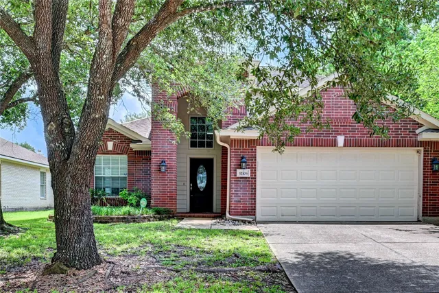 $324,900 | 32106 Willow Creek Park, Conroe, TX 77385