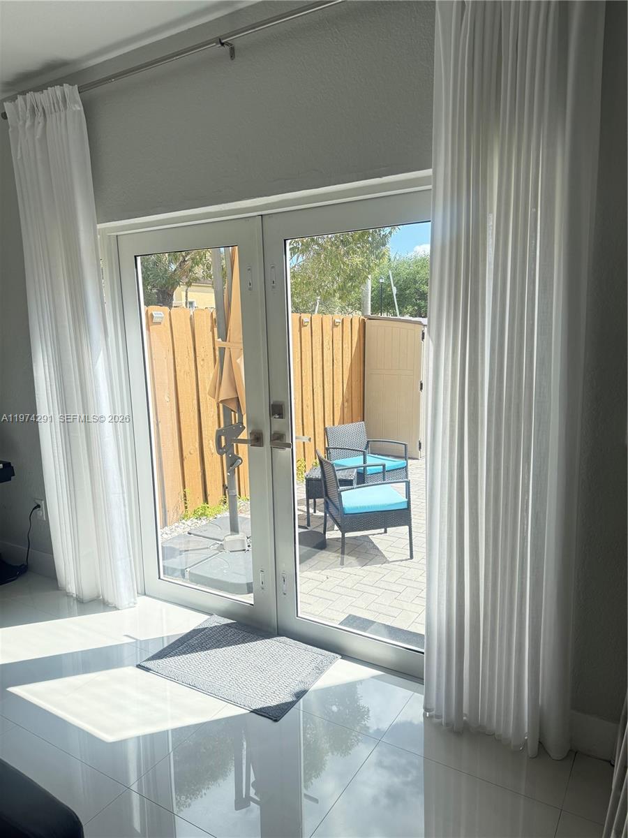 4106 Northeast 25th Street Homestead, FL 33033 - Photo 8 of 19