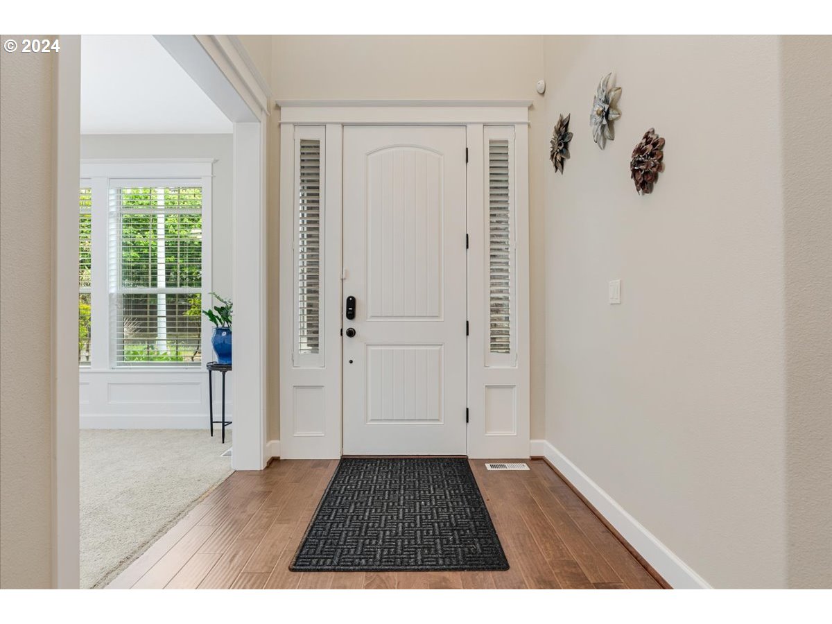 9460 Northwest Leahy Road Portland, OR 97229 - Photo 4 of 41 Gallery Image 4