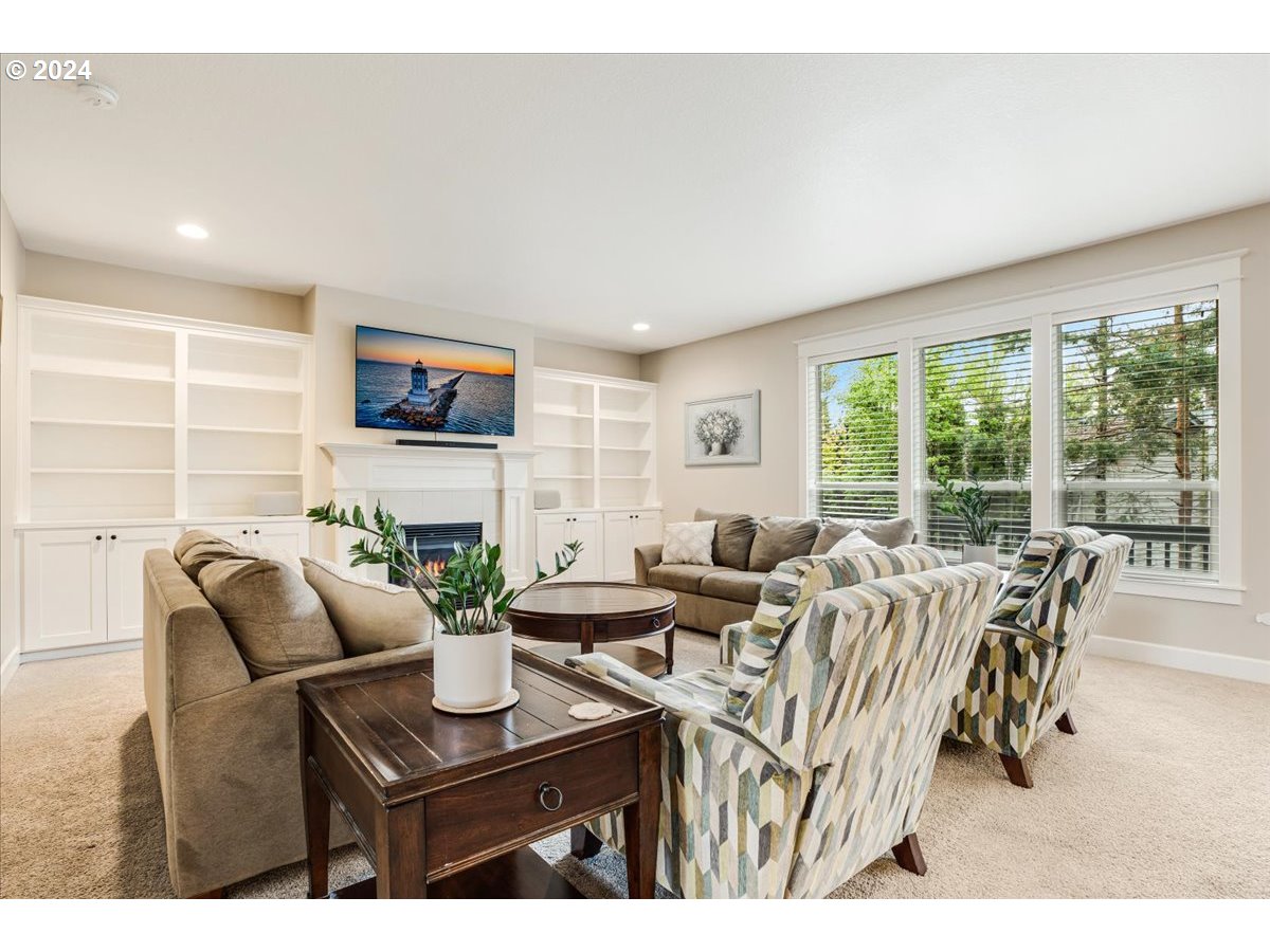 9460 Northwest Leahy Road Portland, OR 97229 - Photo 7 of 41 Gallery Image 7
