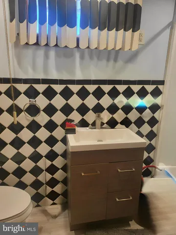 a close view of a kitchen