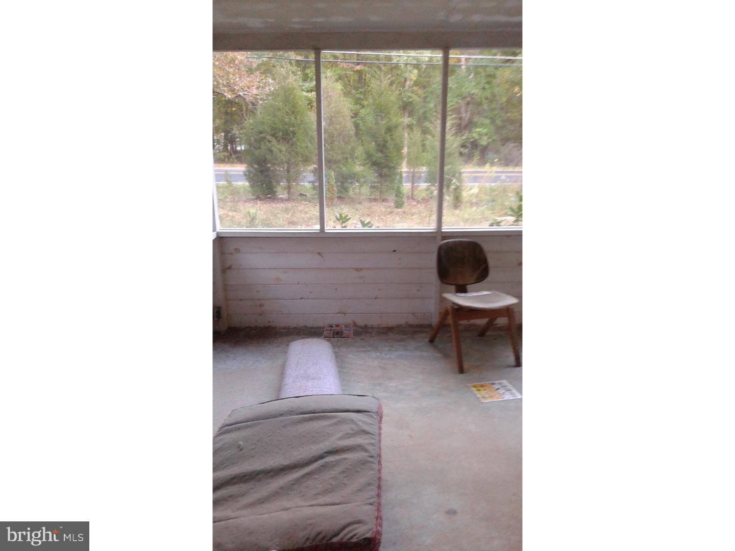 265 Buck Road Pittsgrove, NJ 08318 - Photo 10 of 18 Enclosed Porch