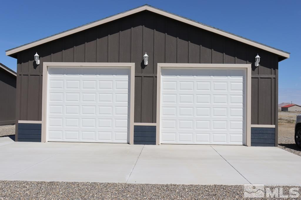 7275 West Rose Creek Road Winnemucca, NV 89445 - Photo 24 of 25 a front view of a house