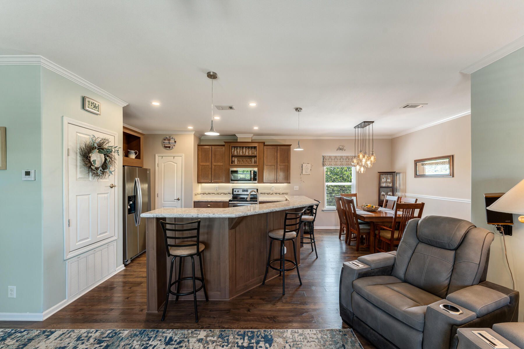 650 64th Street Marathon, FL 33050 - Photo 11 of 45 a view of a dining room with furniture