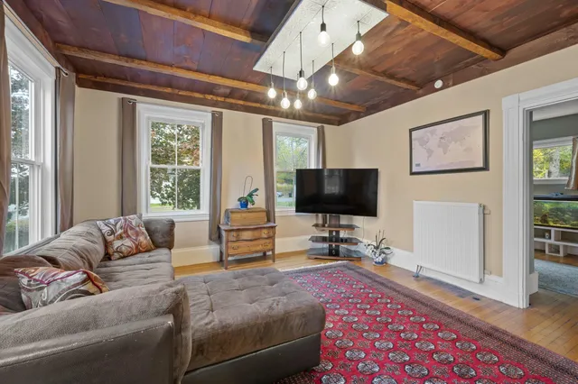 $475,000 | 306 Maine Avenue, Farmingdale, ME 04344